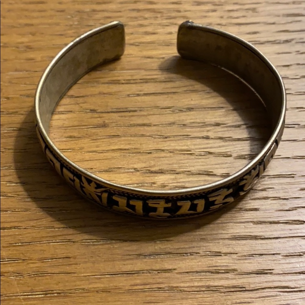 Silver bangle - Picture 2 of 3